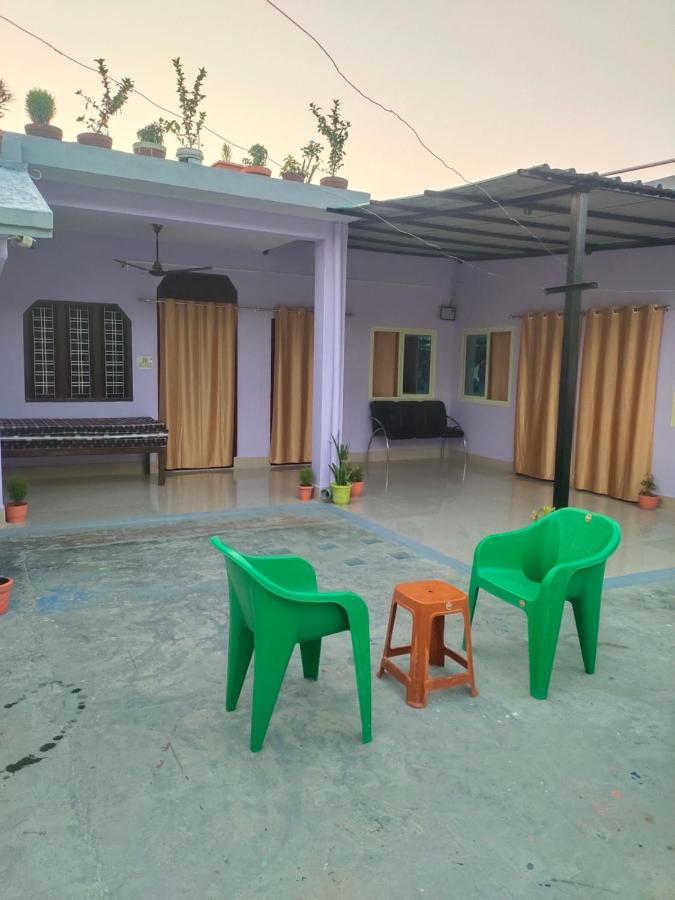 Krishna Kunj Homestay Rishikesh Ngoại thất bức ảnh