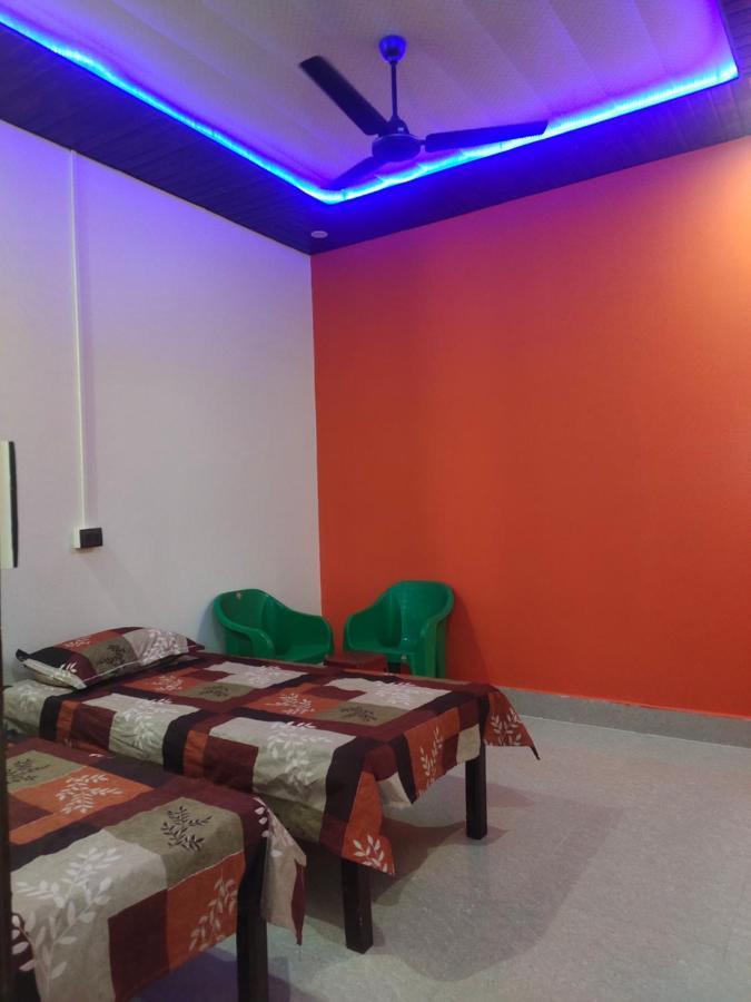 Krishna Kunj Homestay Rishikesh Ngoại thất bức ảnh